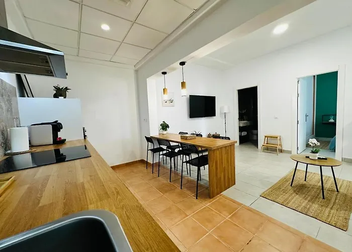 Casa Elias - Sun & Коста Калма